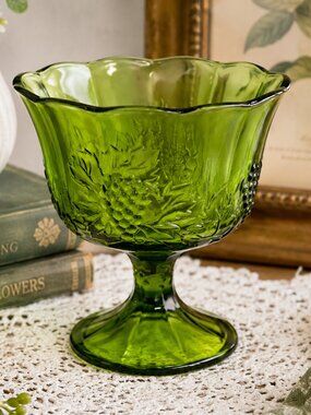 Vintage Indiana Colony Green Harvest Grape Pedestal Compote Candy Dish